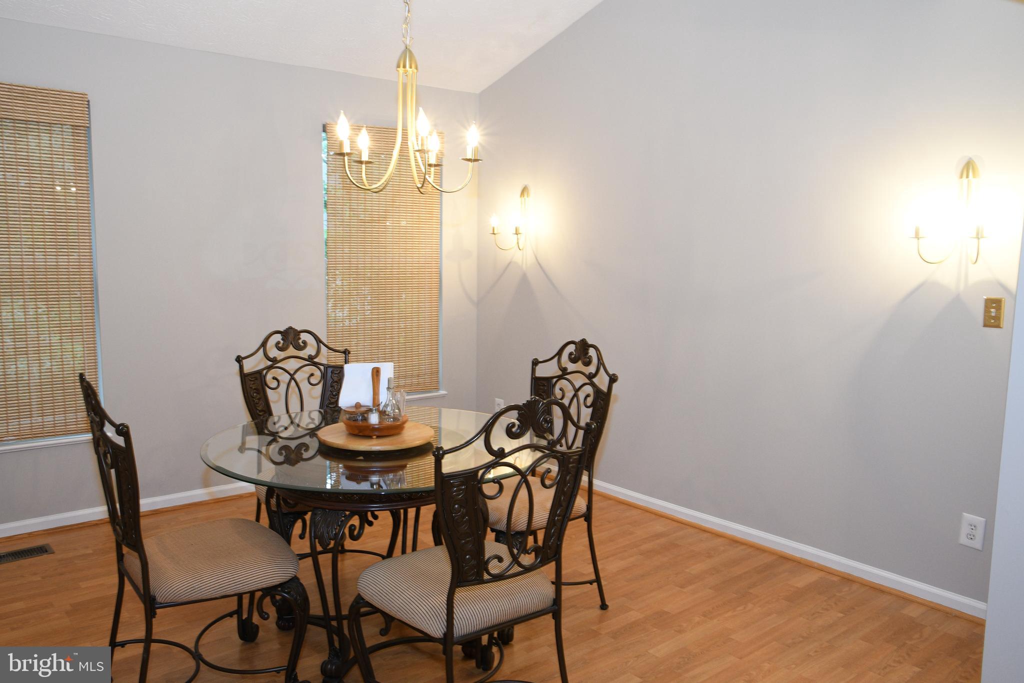 RUSSETT - Residential