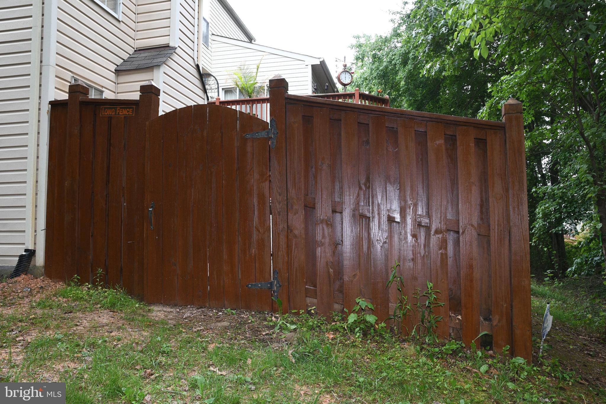 RUSSETT - Residential