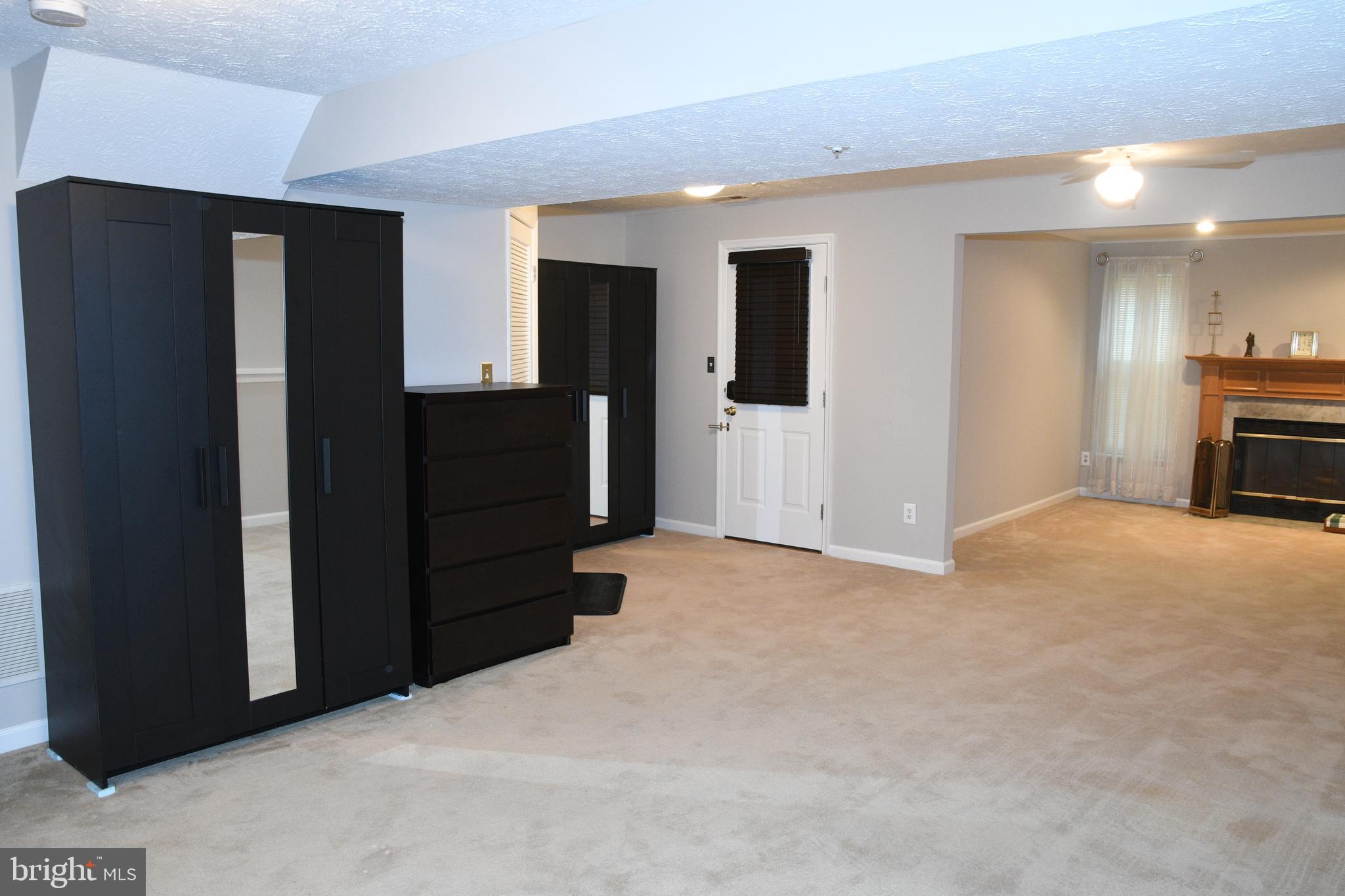 RUSSETT - Residential