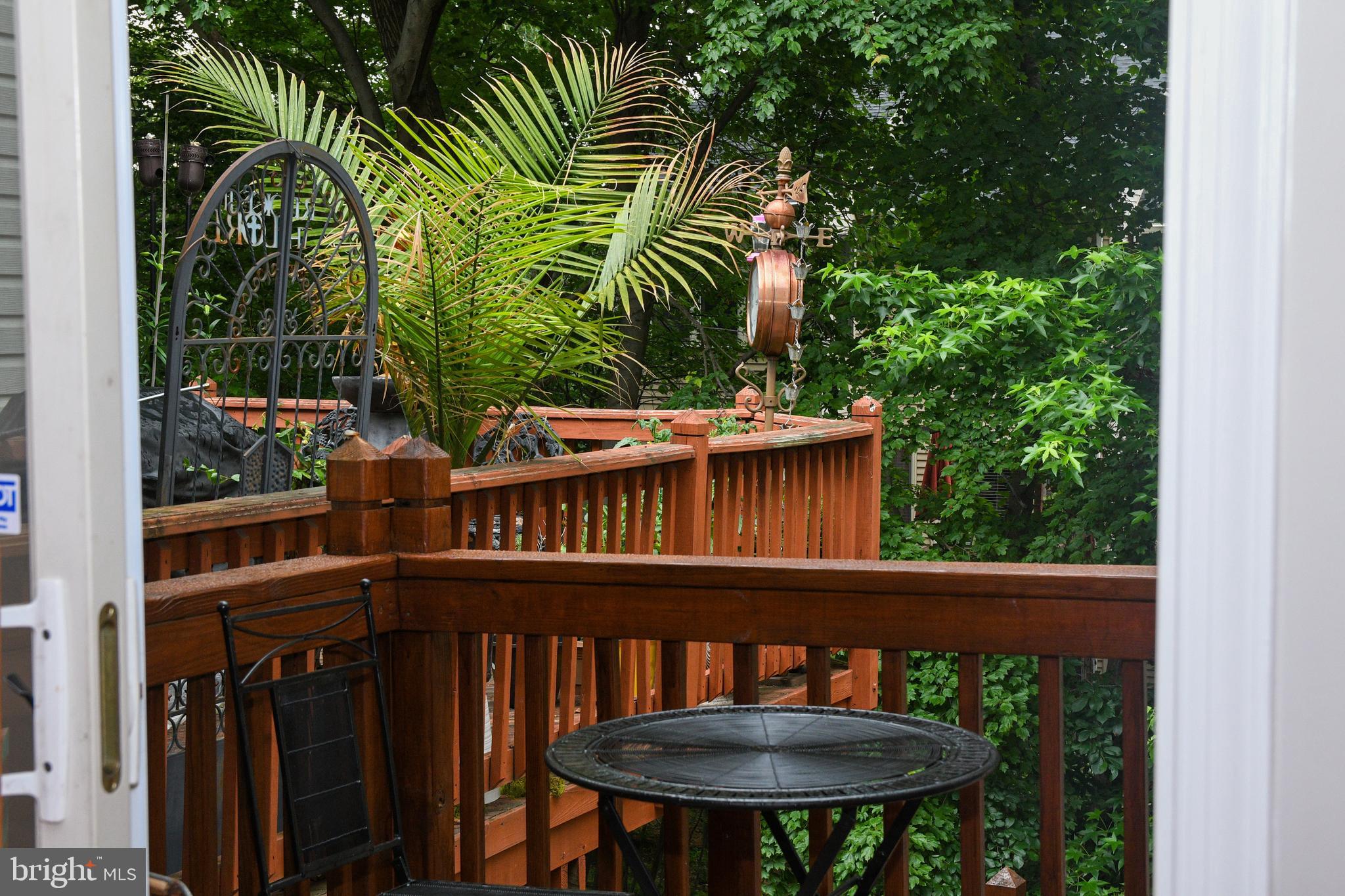 RUSSETT - Residential