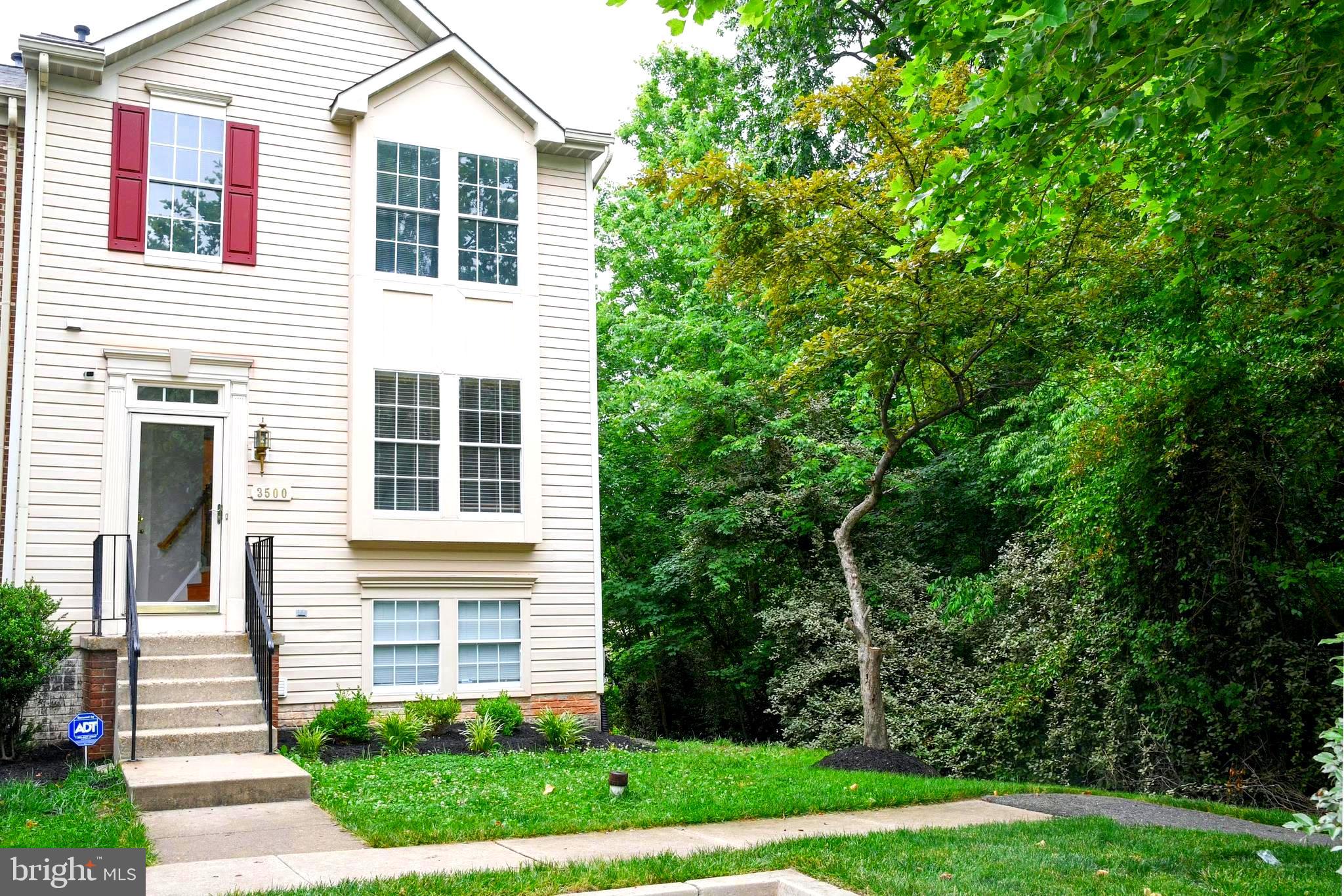 RUSSETT - Residential