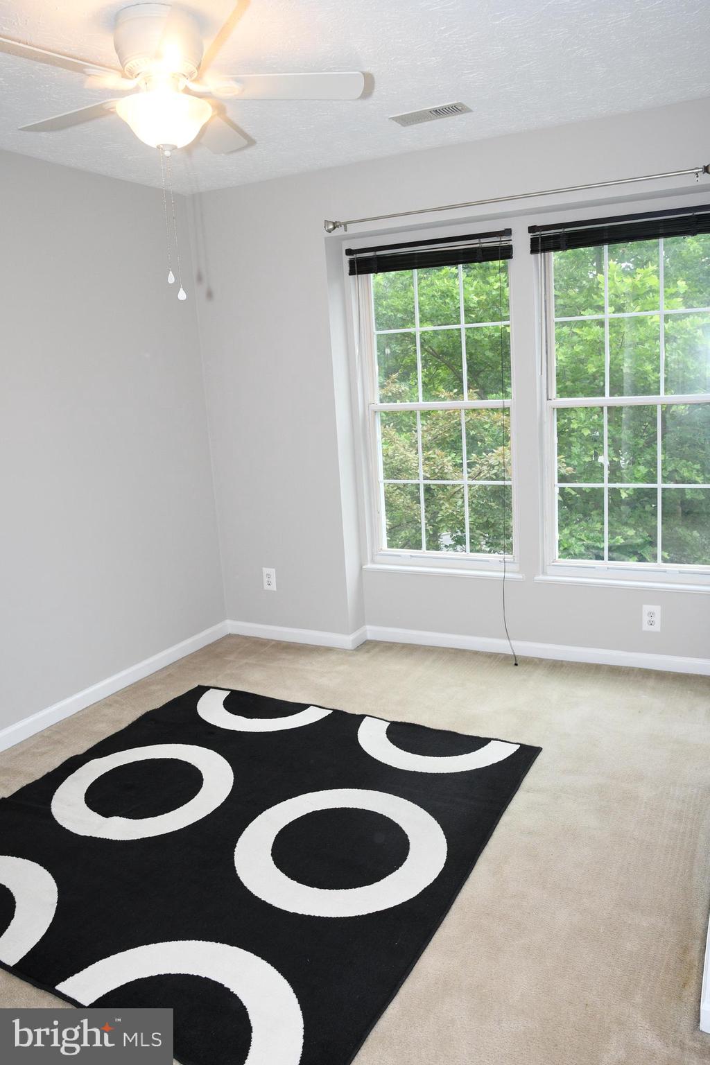 RUSSETT - Residential