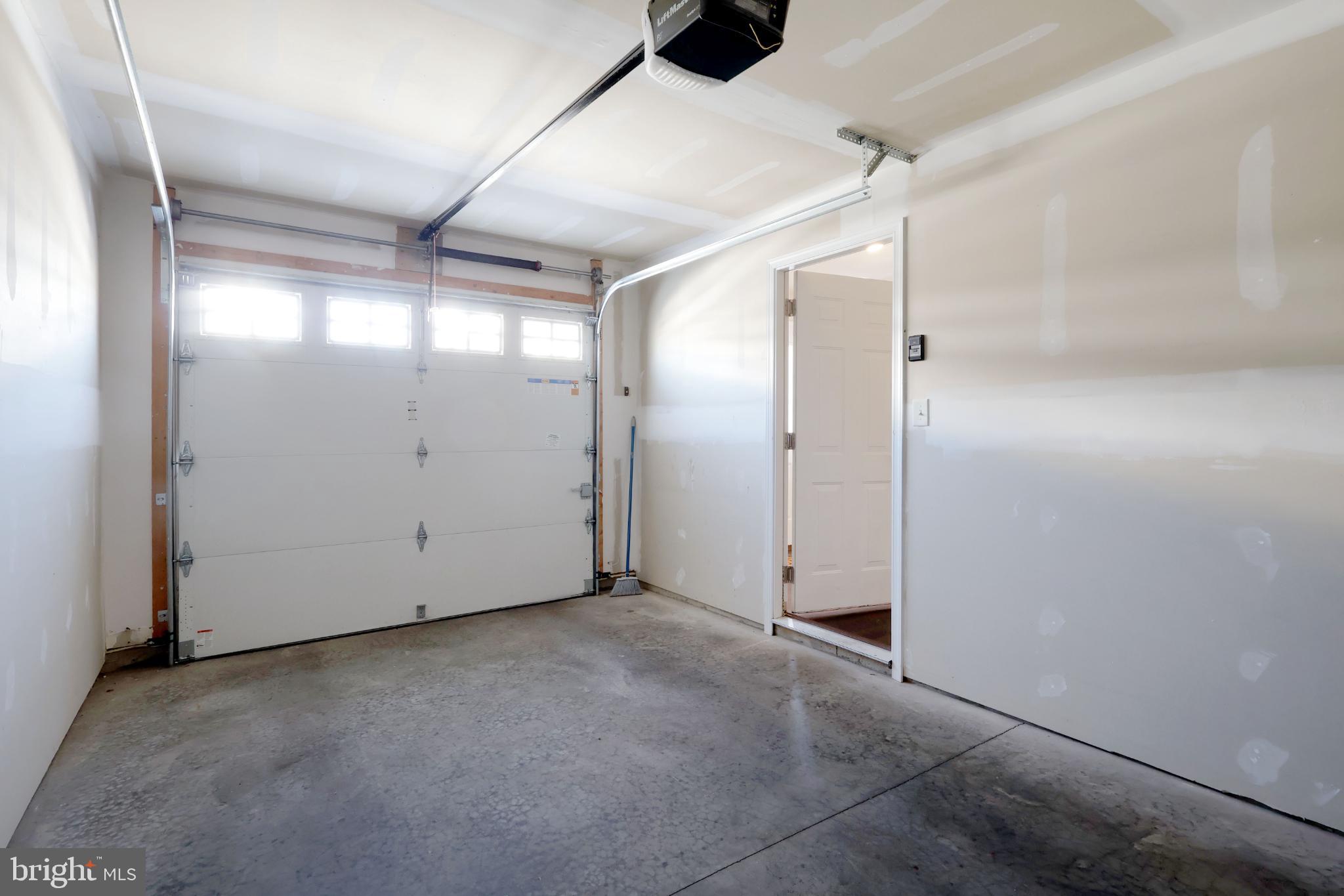 THE GATES - Residential