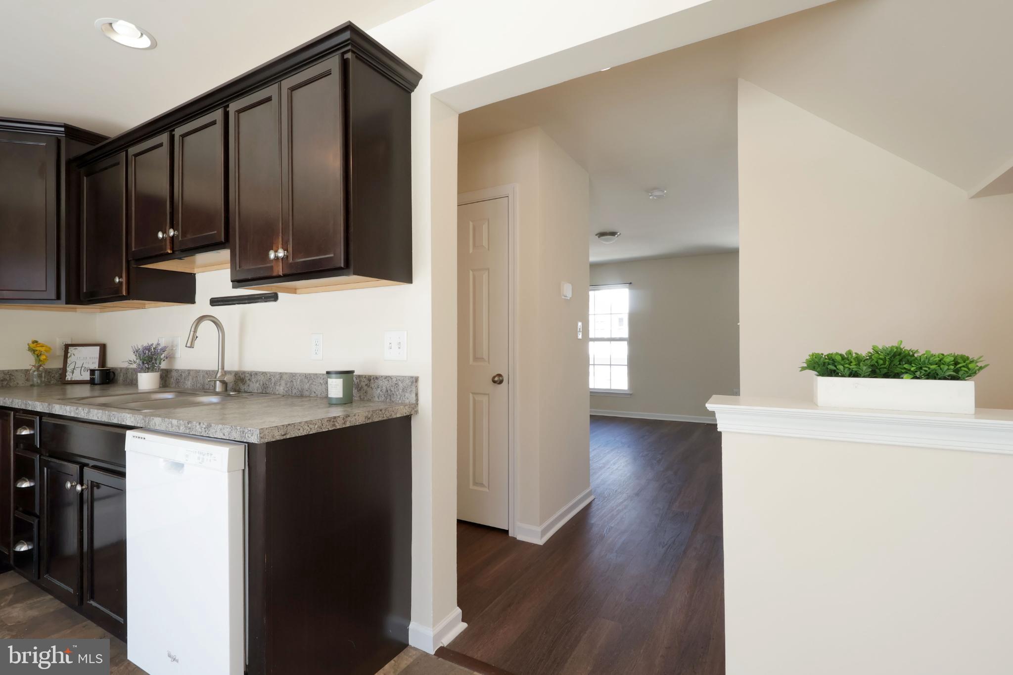 THE GATES - Residential