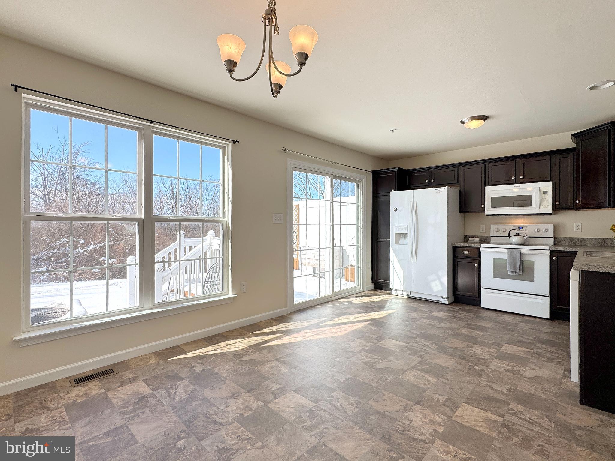 THE GATES - Residential