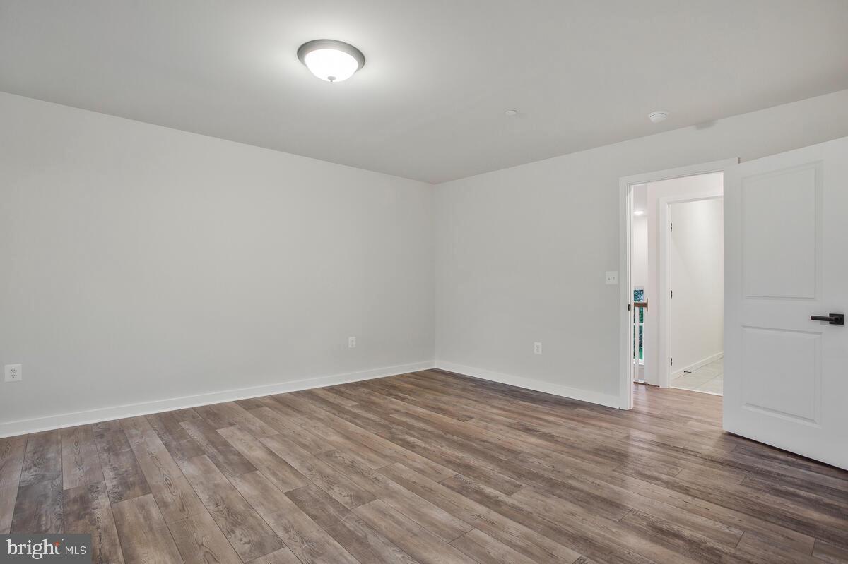 CEDARHURST ON THE BAY - Residential