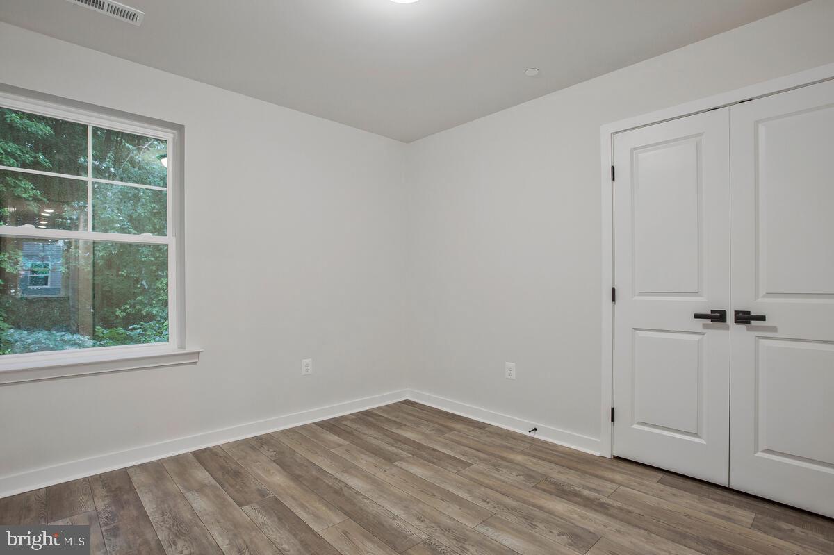 CEDARHURST ON THE BAY - Residential