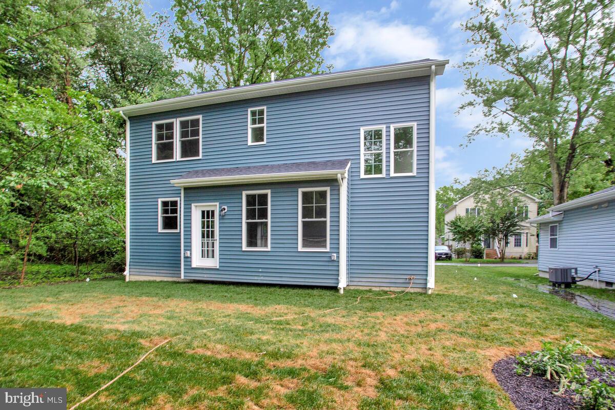 CEDARHURST ON THE BAY - Residential