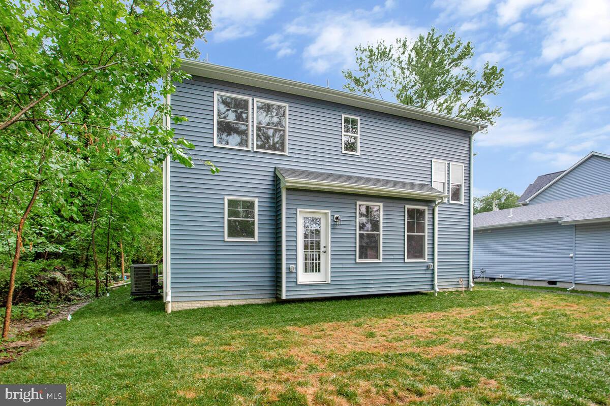 CEDARHURST ON THE BAY - Residential