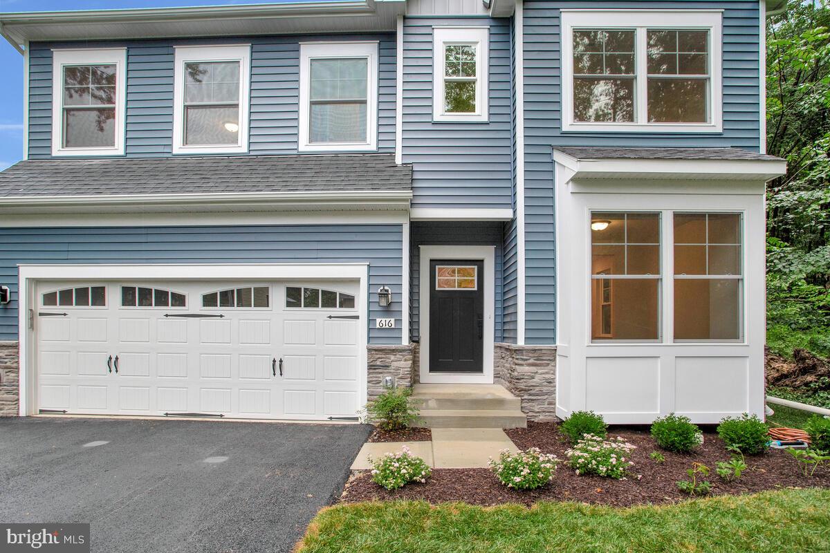 CEDARHURST ON THE BAY - Residential