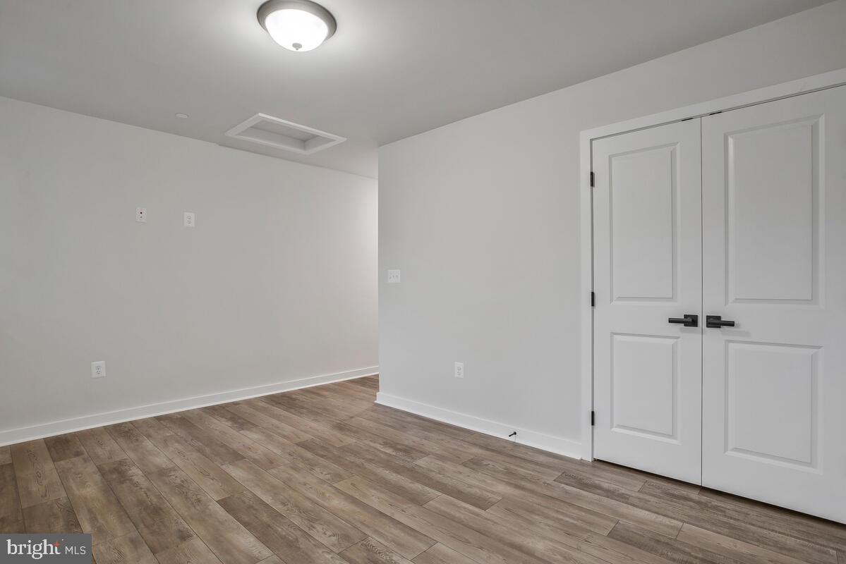 CEDARHURST ON THE BAY - Residential