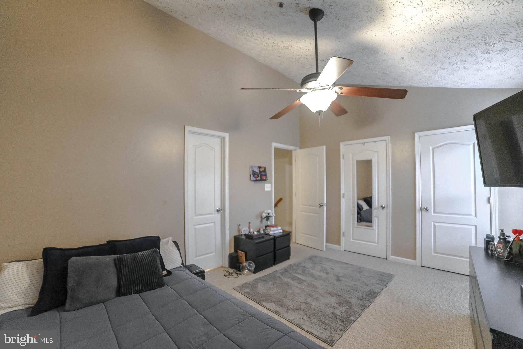 PICKETTS HARBOR - Residential