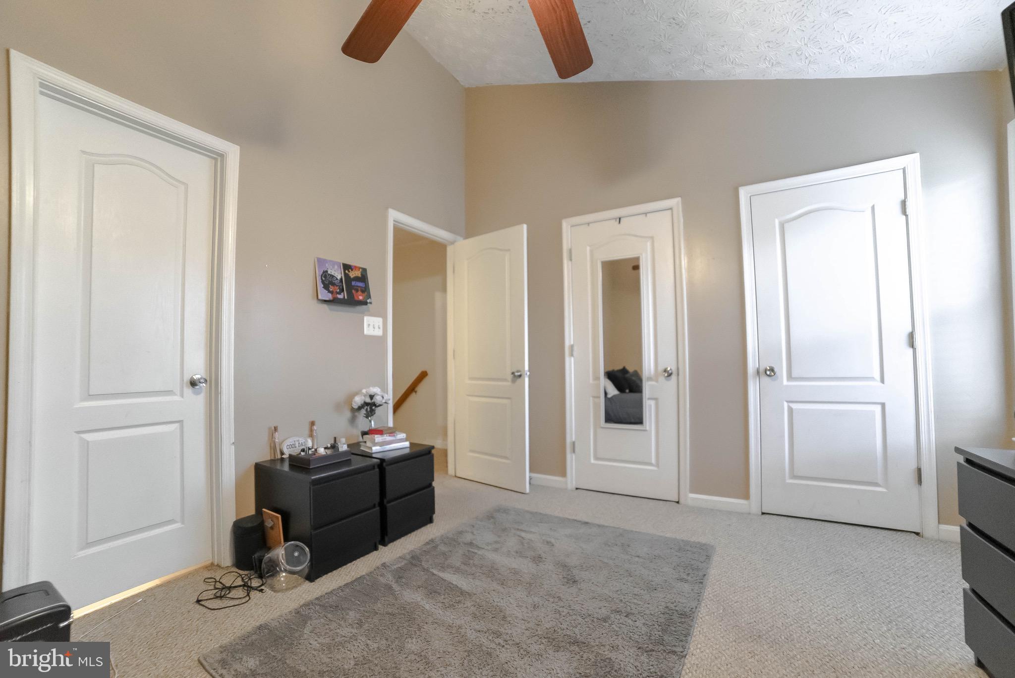 PICKETTS HARBOR - Residential