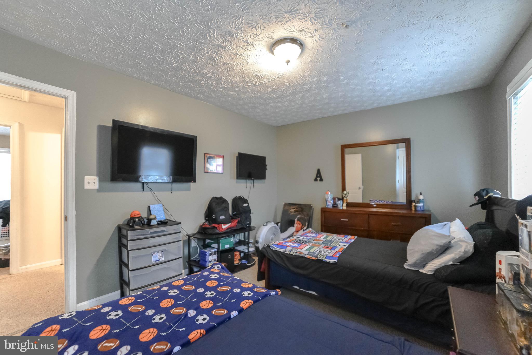 PICKETTS HARBOR - Residential