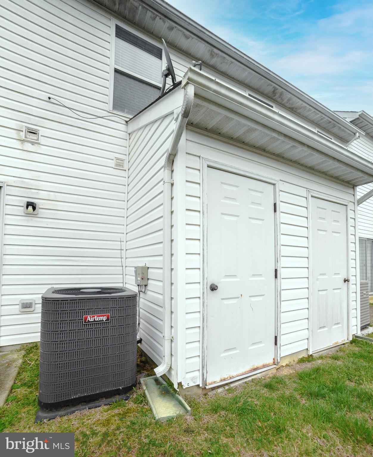 PICKETTS HARBOR - Residential