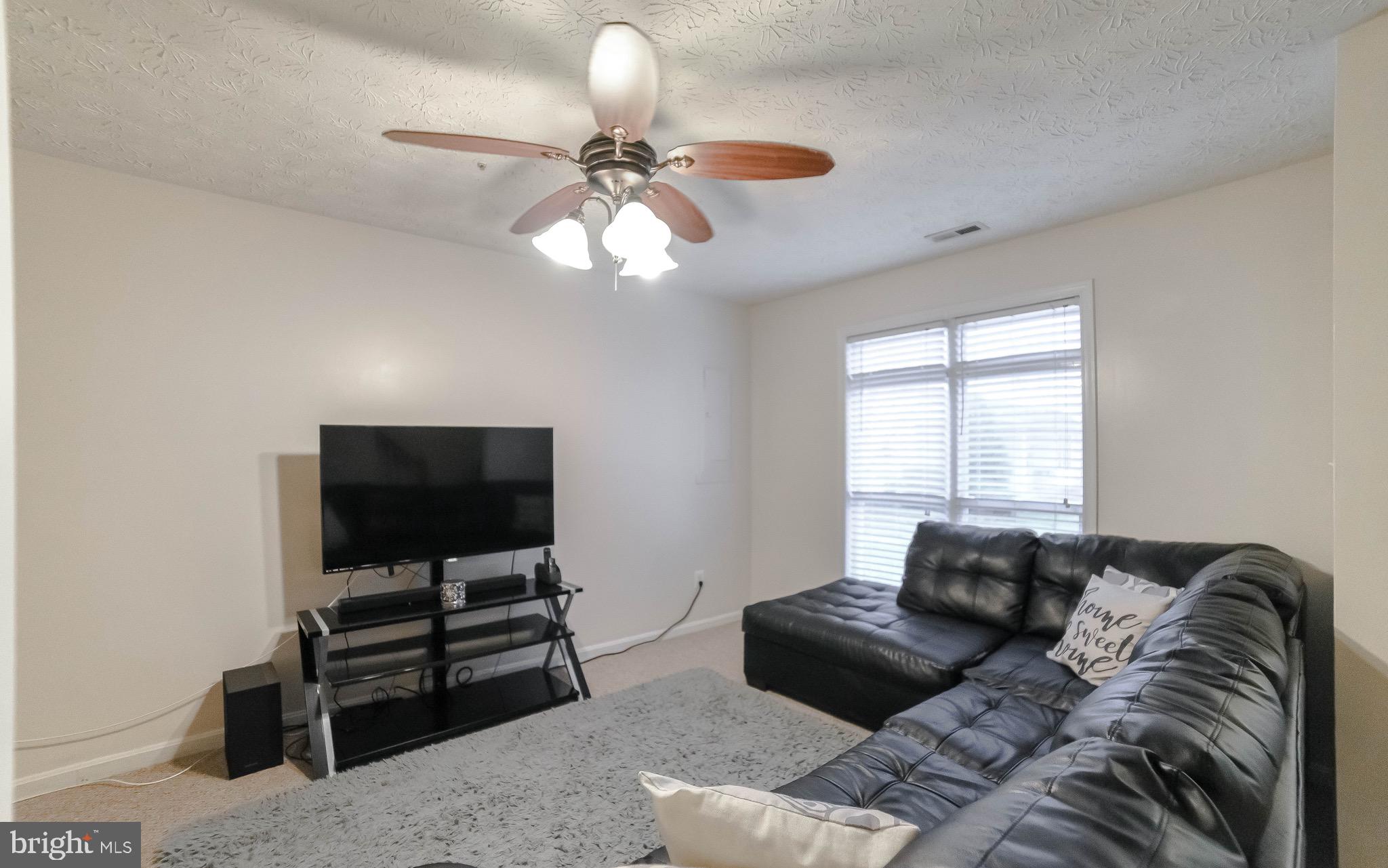 PICKETTS HARBOR - Residential