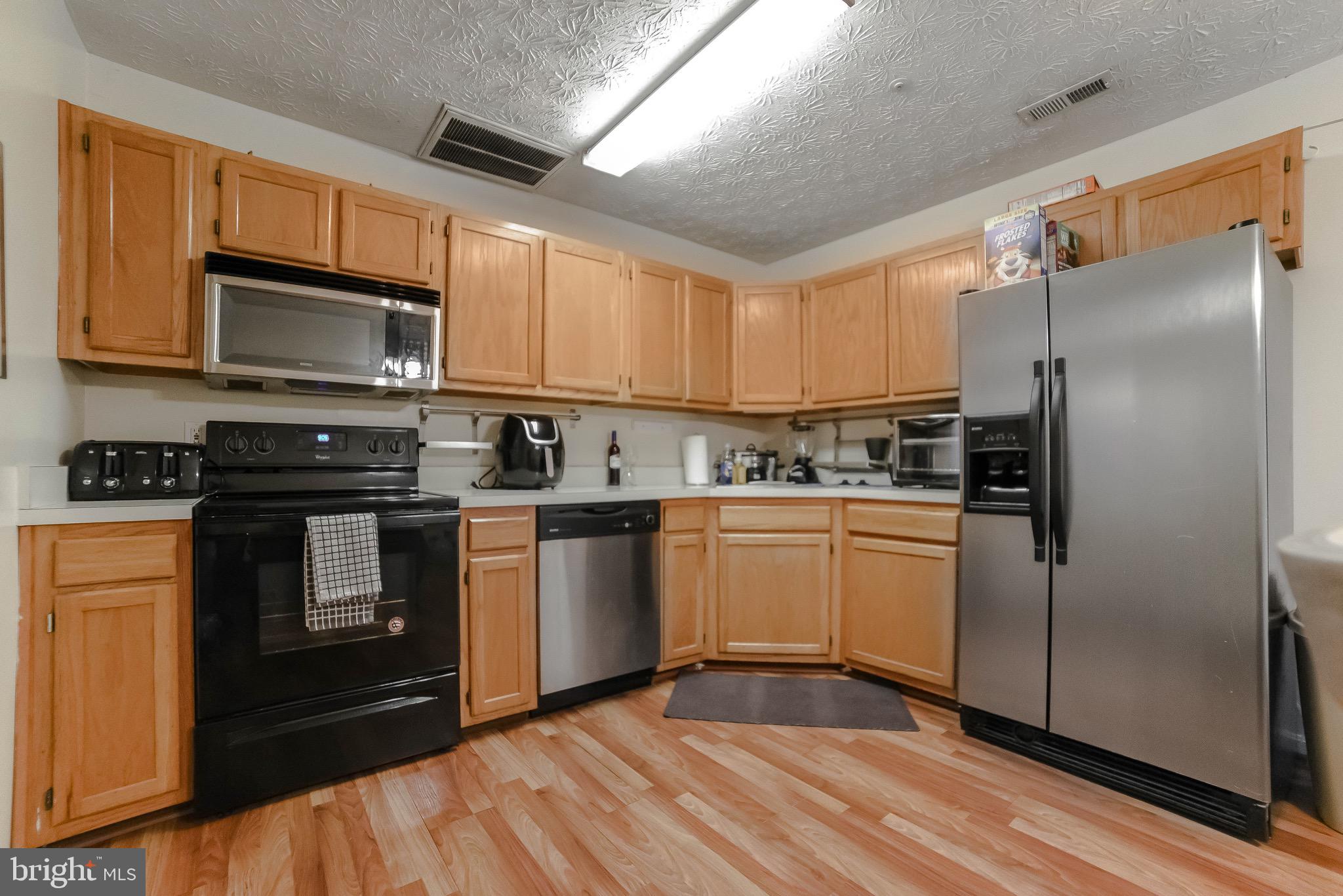 PICKETTS HARBOR - Residential