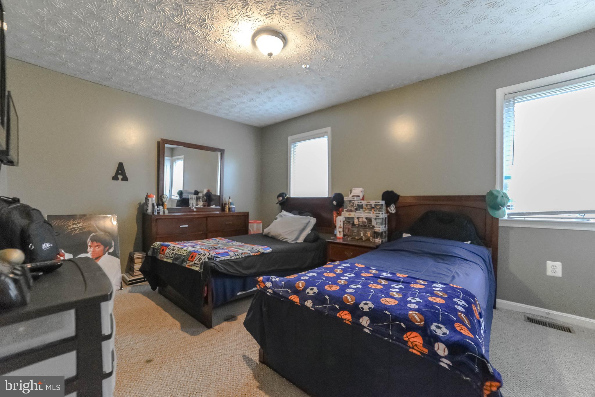 PICKETTS HARBOR - Residential