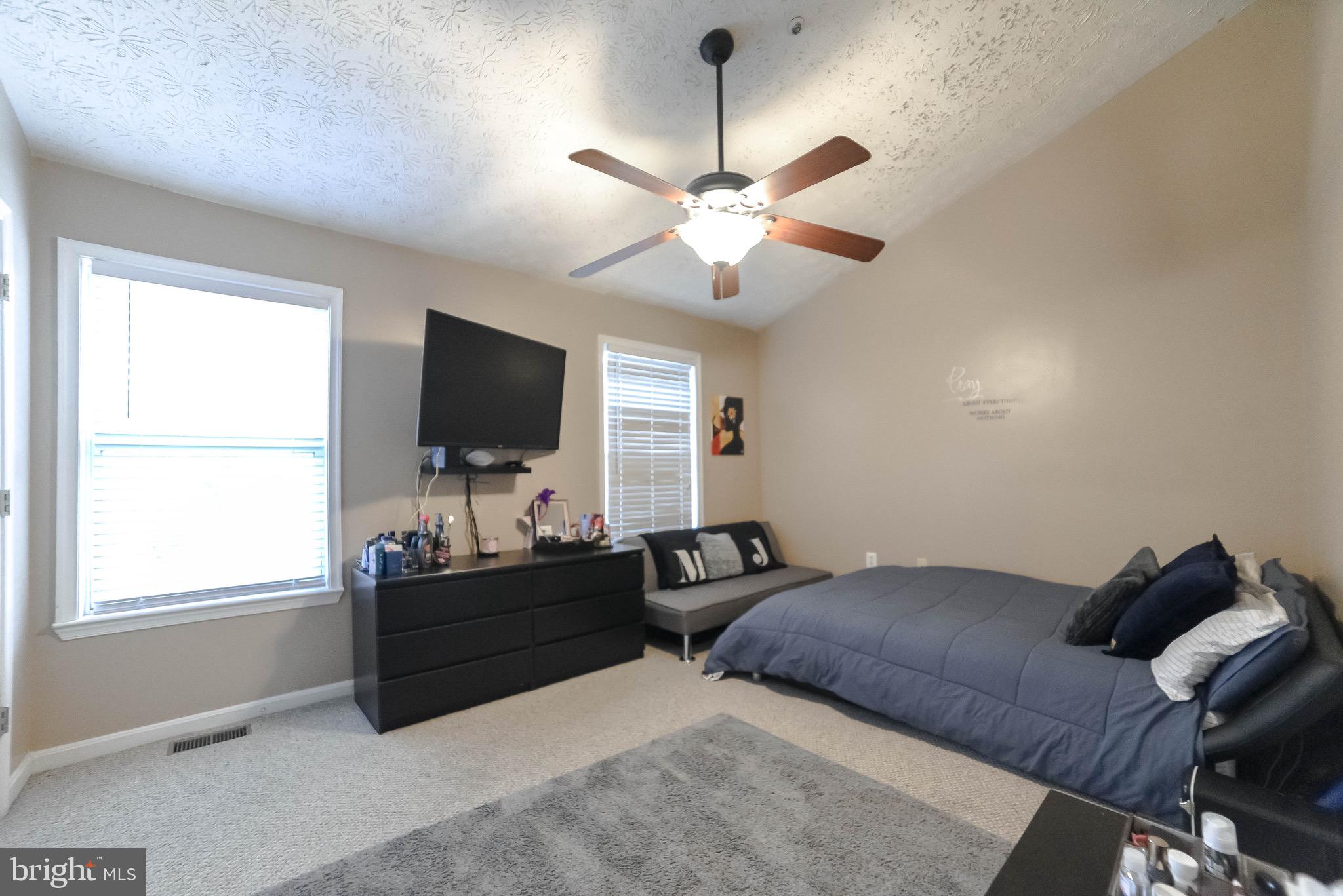 PICKETTS HARBOR - Residential