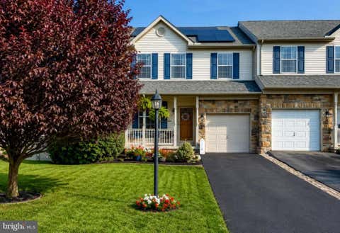 Townhouse For Sale - 243 Maple Drive<br/> Adams County, HANOVER, PA 17331