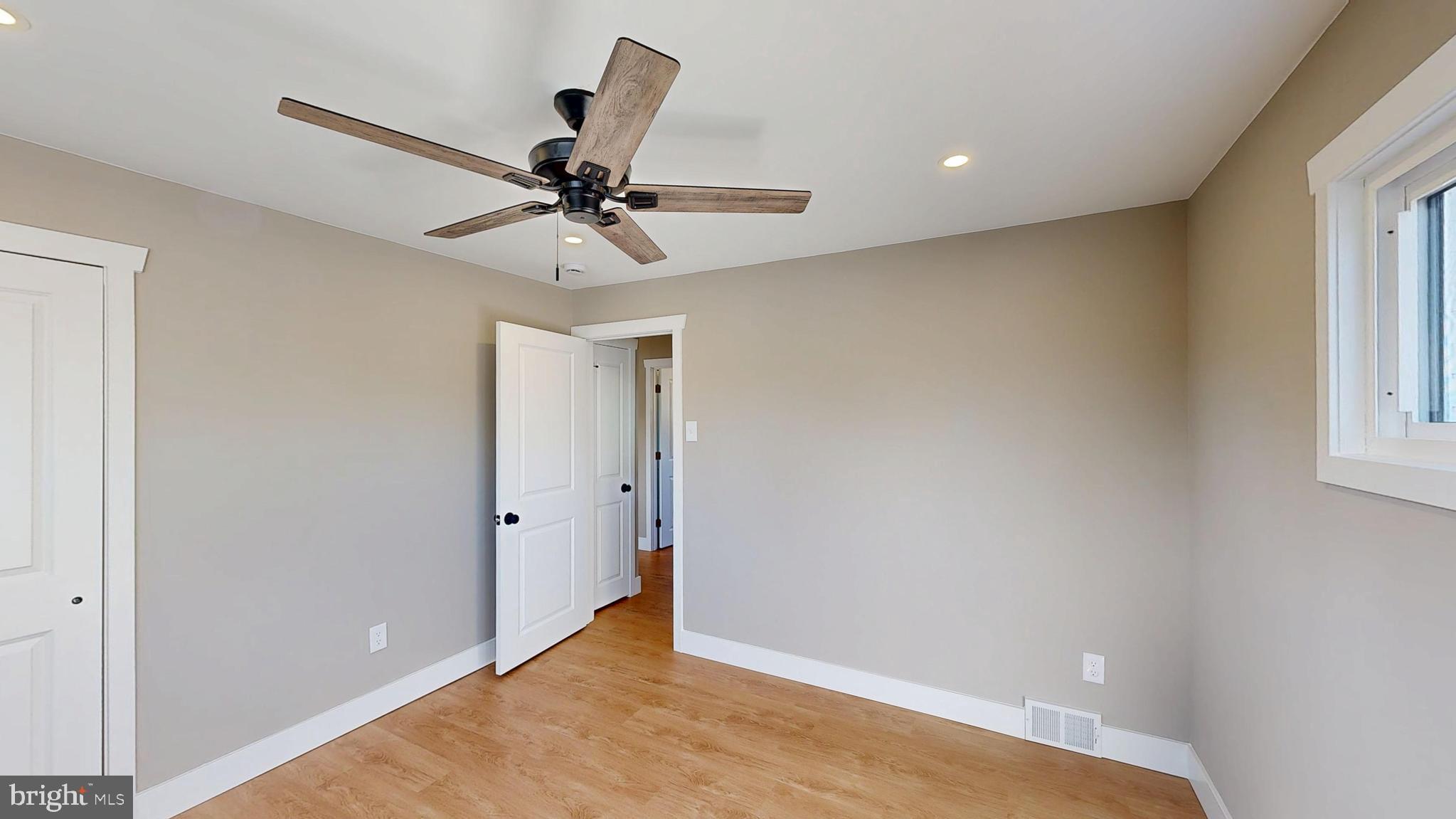 FOLSOM - Residential