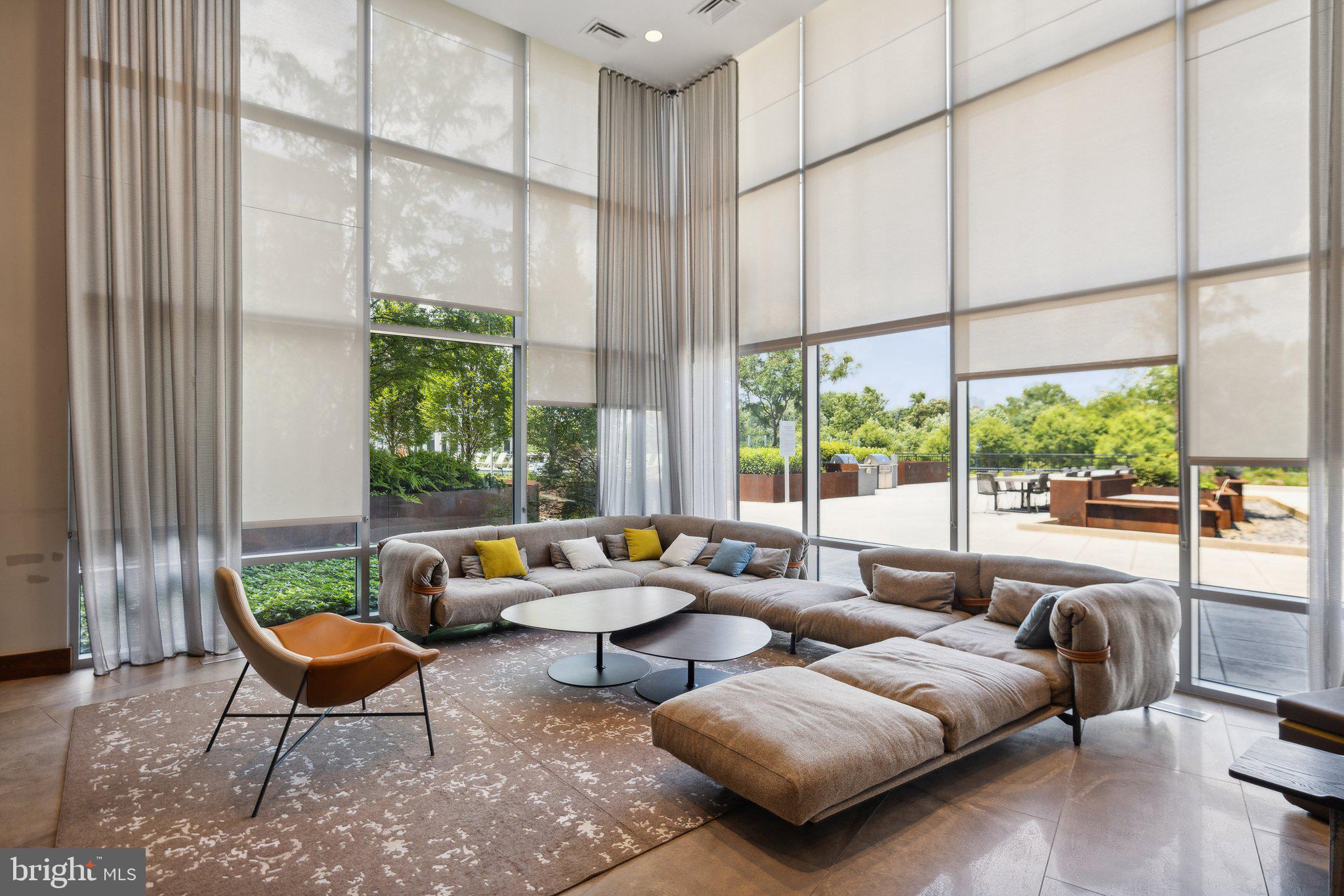 NATIONAL HARBOR - Residential