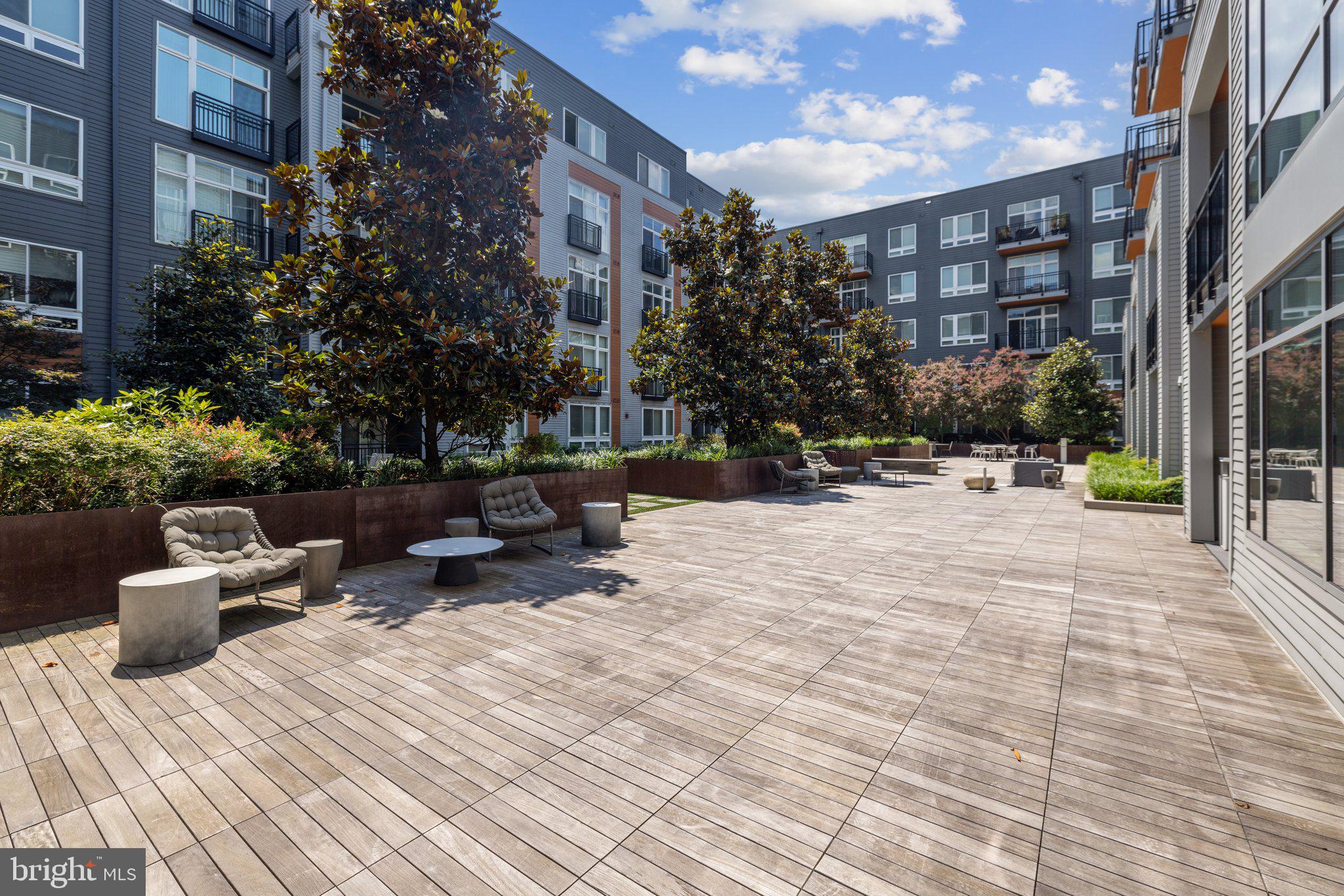 NATIONAL HARBOR - Residential