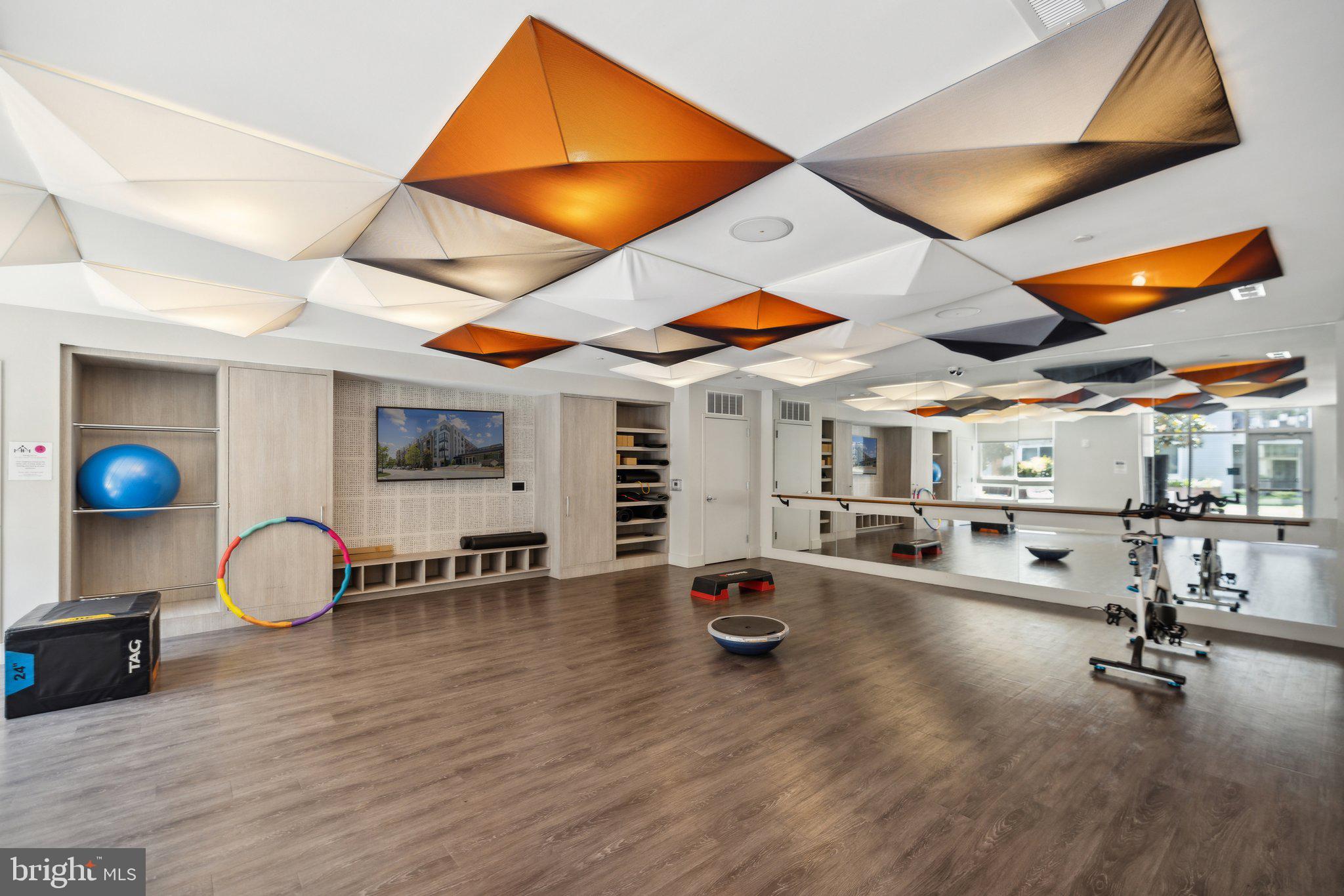 NATIONAL HARBOR - Residential