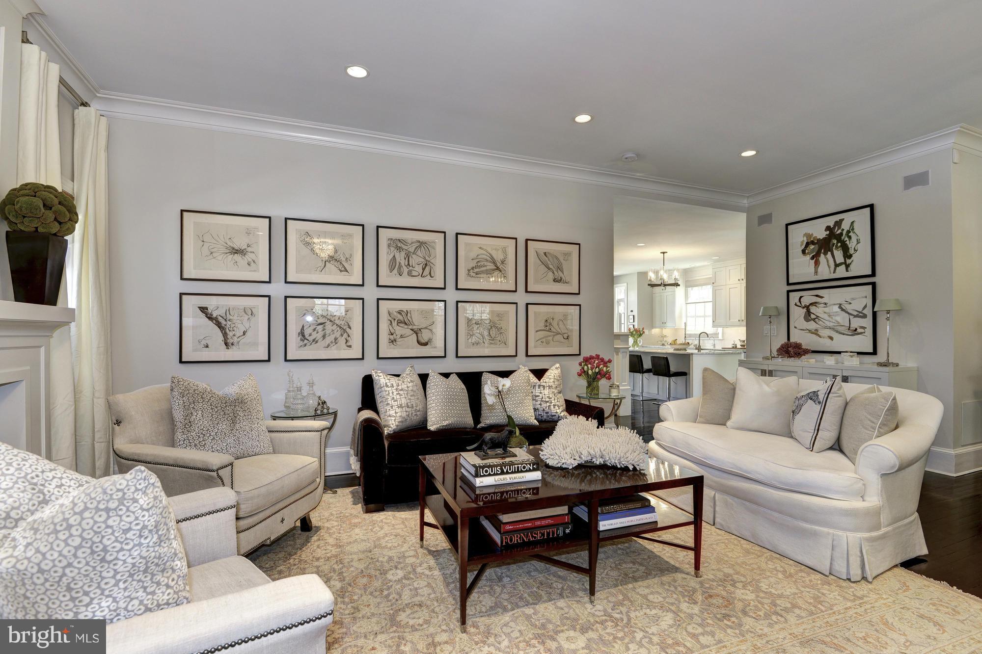 CHEVY CHASE - Residential