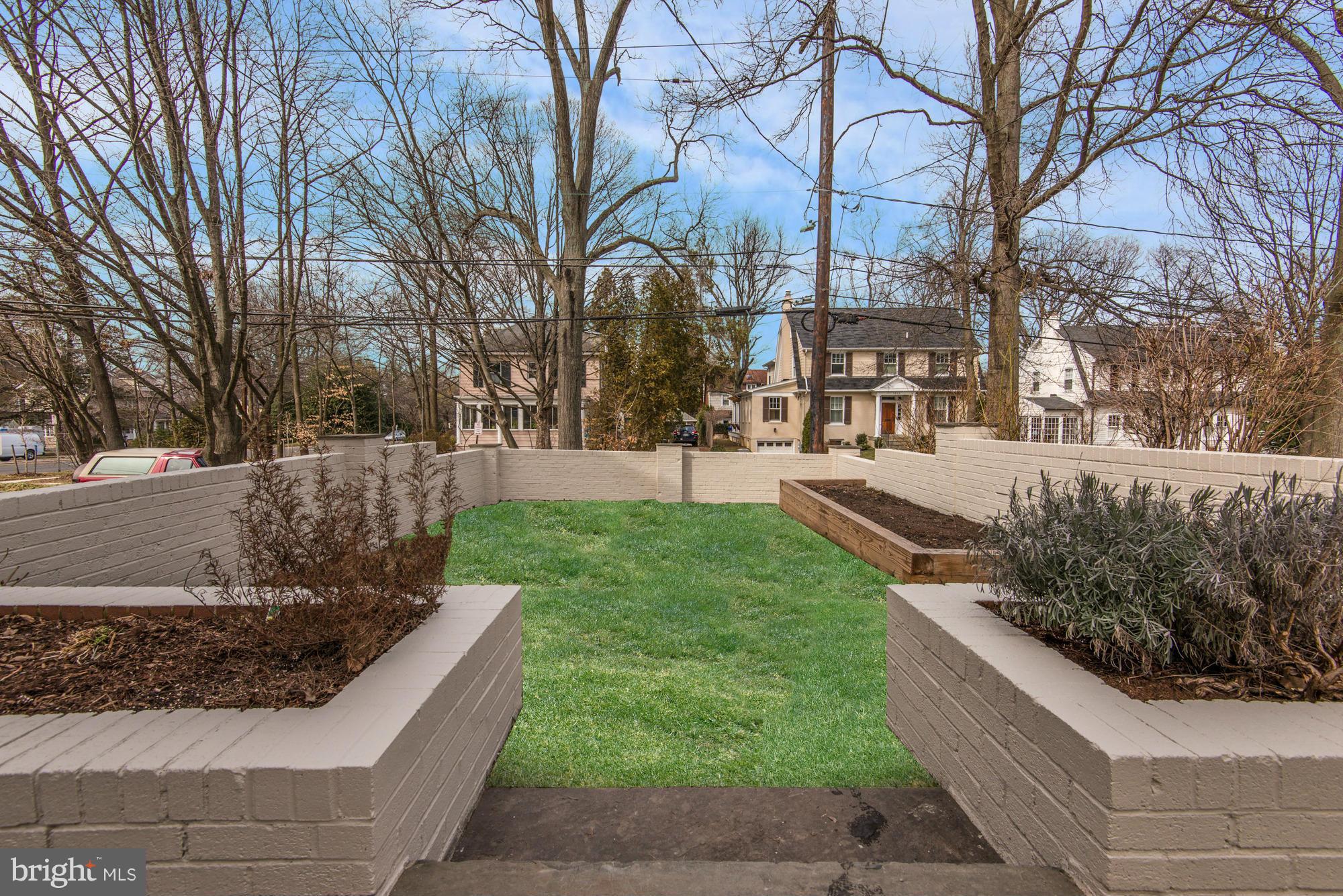 CHEVY CHASE - Residential