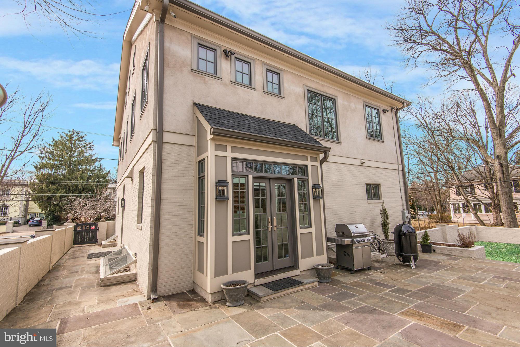 CHEVY CHASE - Residential