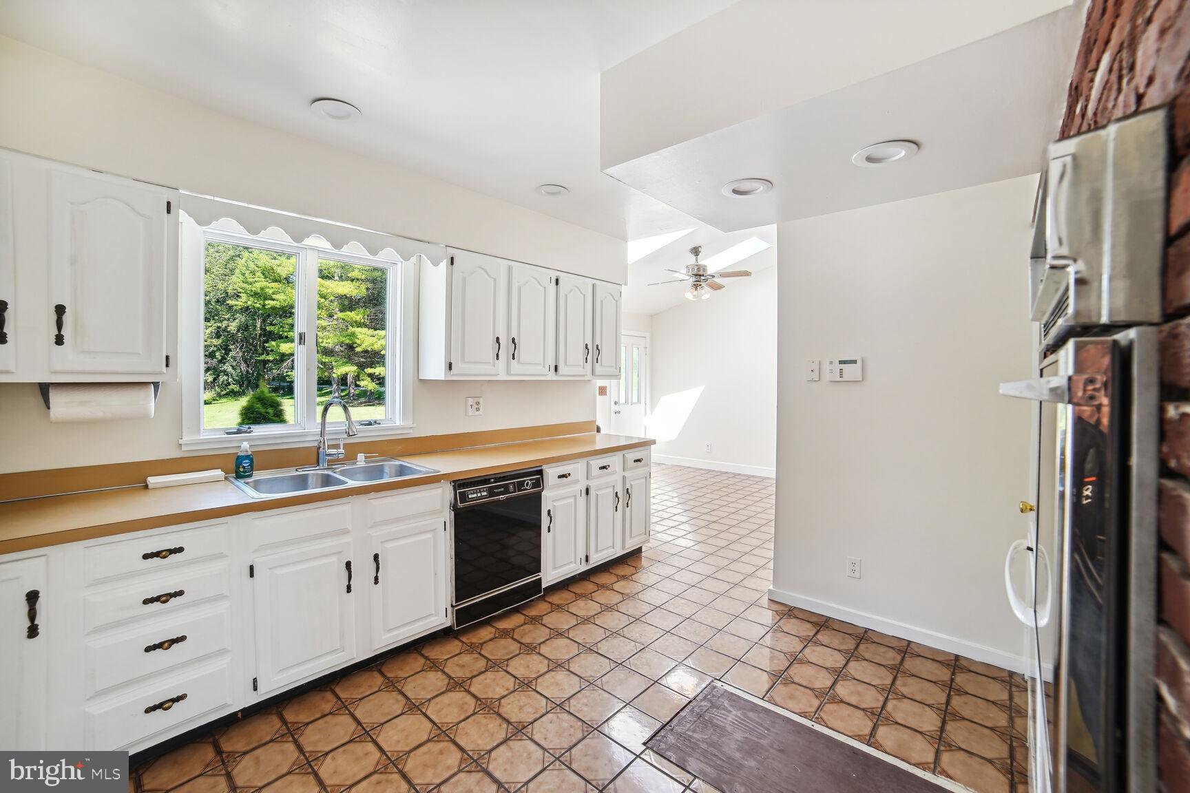 COLESVILLE OUTSIDE - Residential