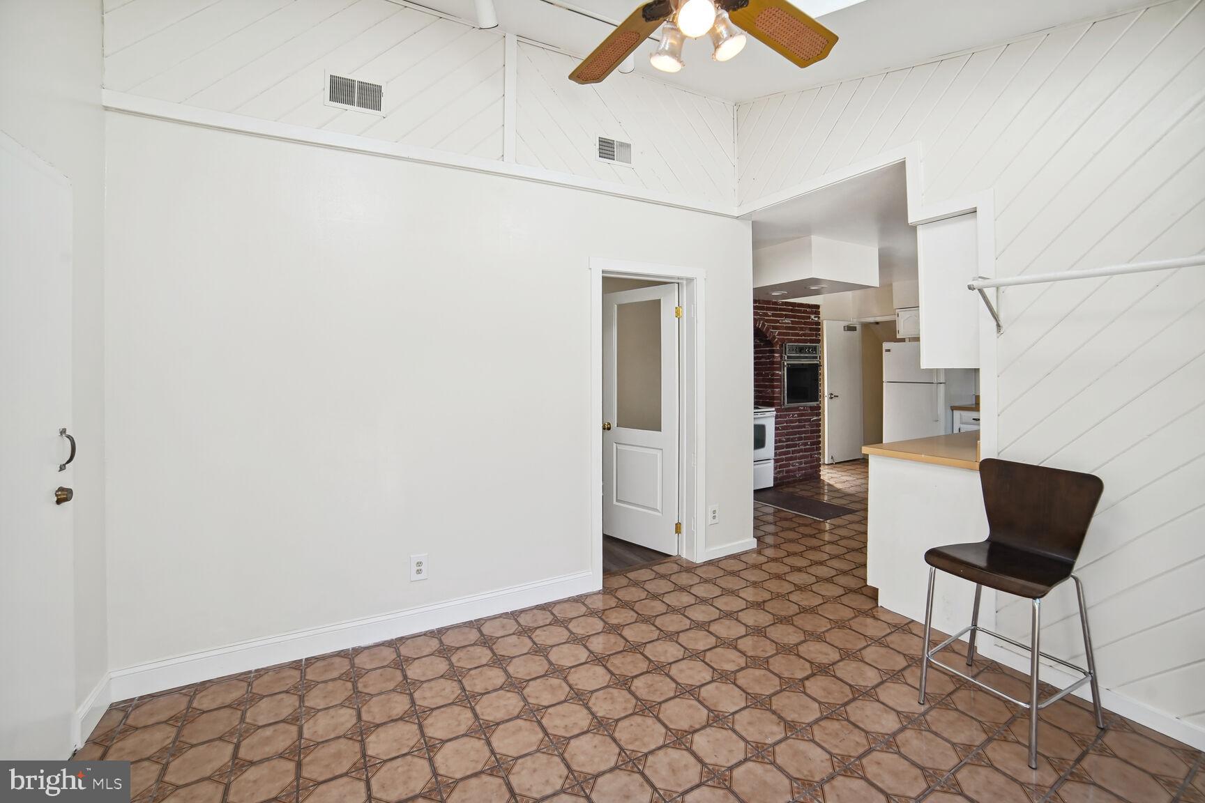 COLESVILLE OUTSIDE - Residential