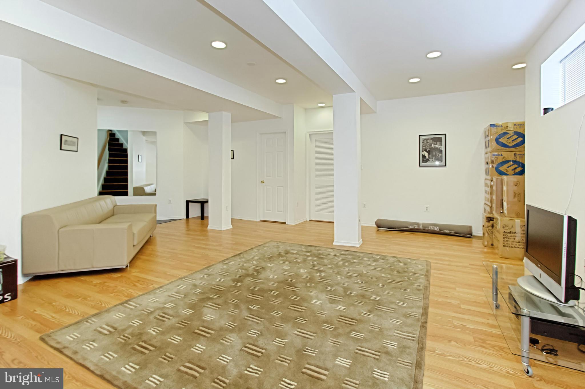 PRINCE WILLIAM TOWN CENTER - Residential