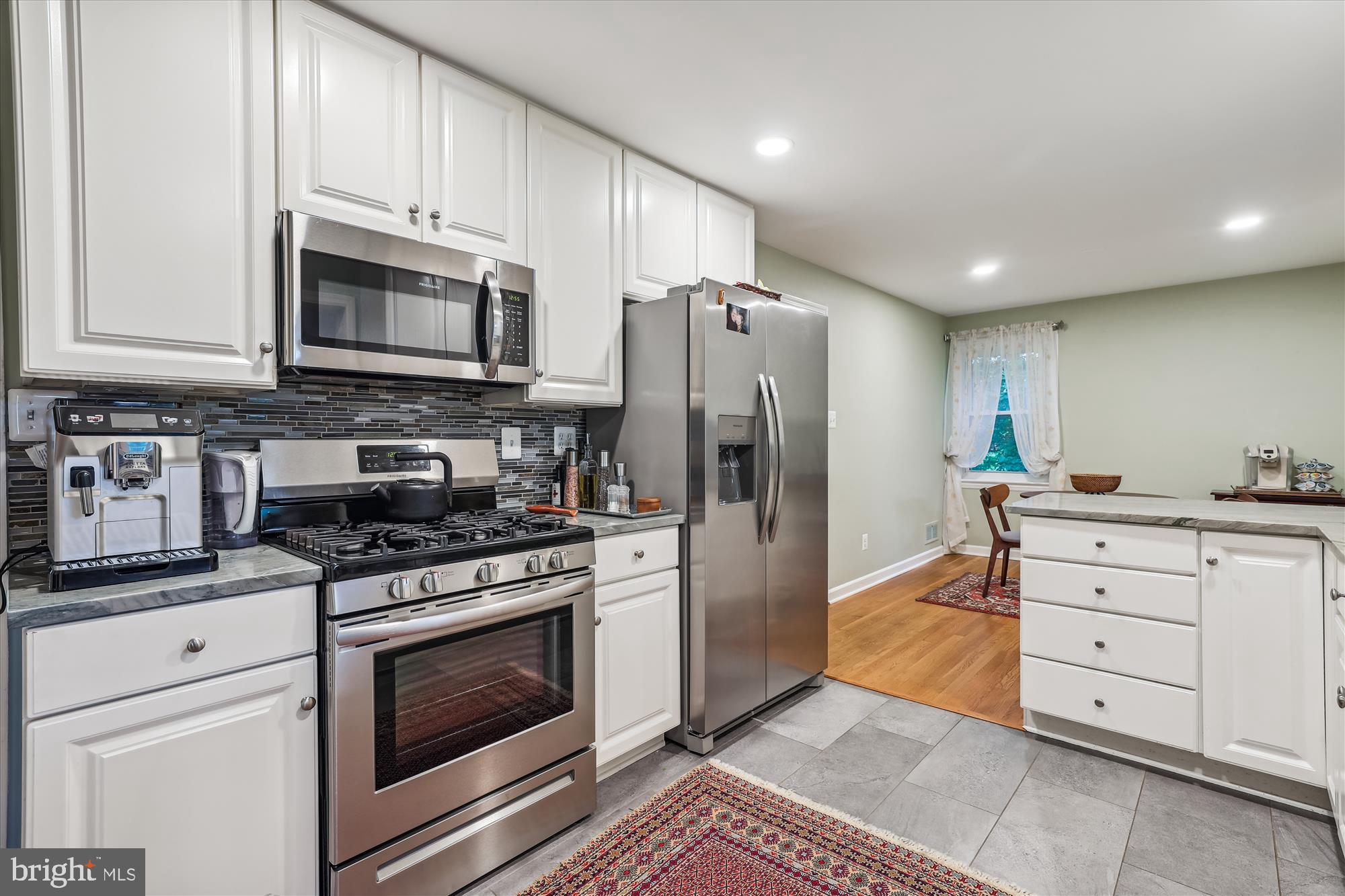 KENT GARDENS - Residential Lease