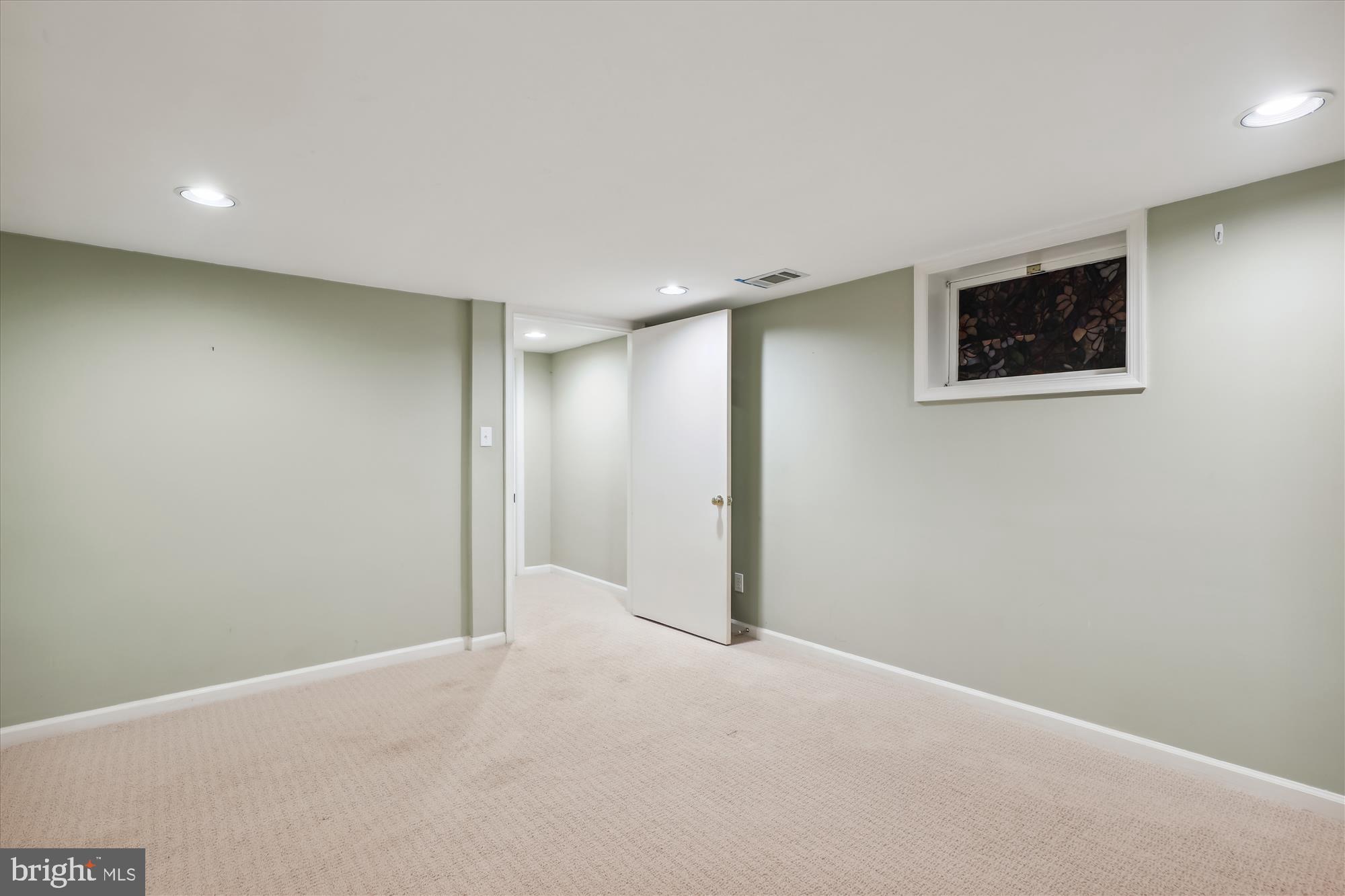 KENT GARDENS - Residential Lease