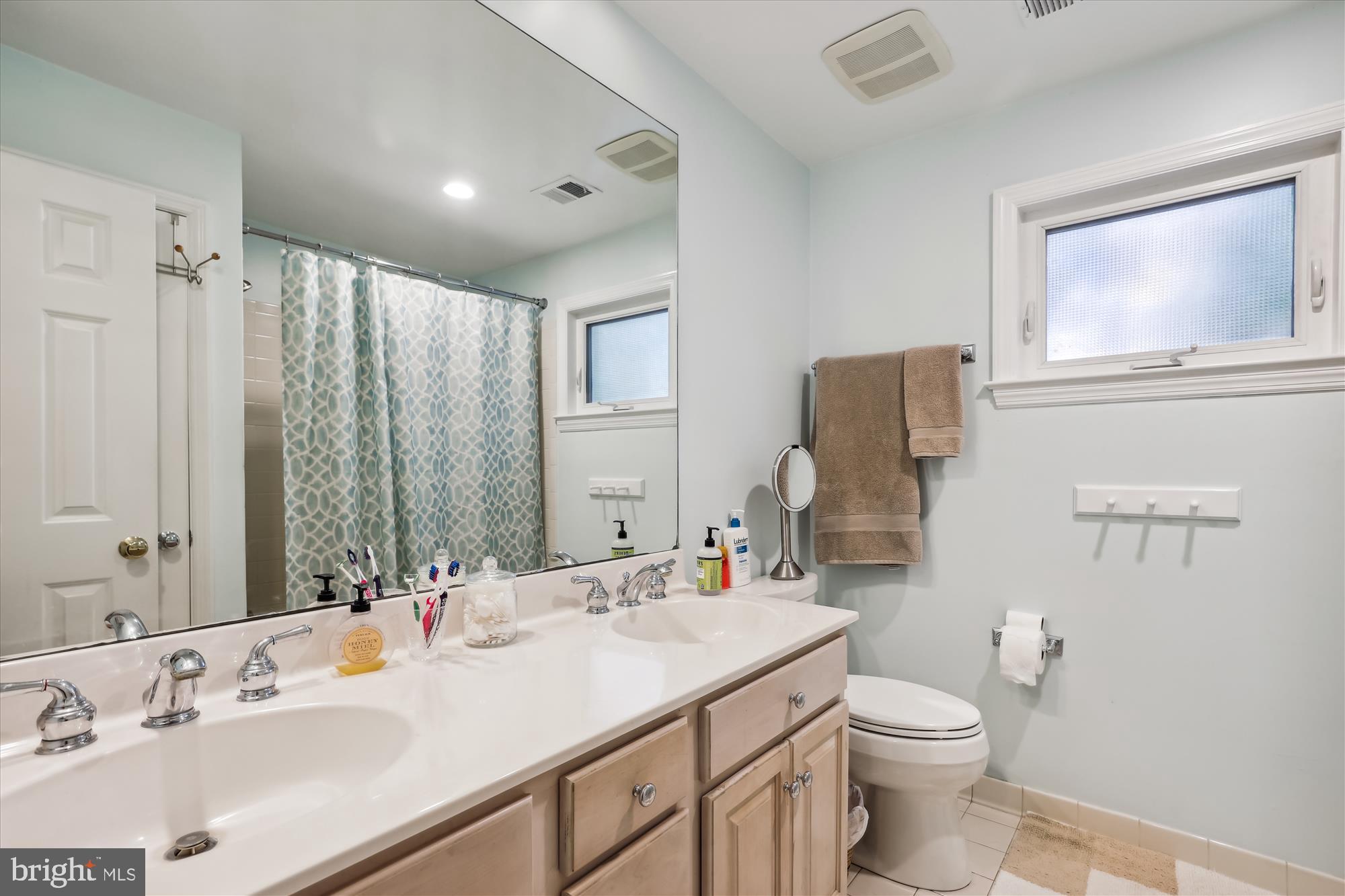 KENT GARDENS - Residential Lease