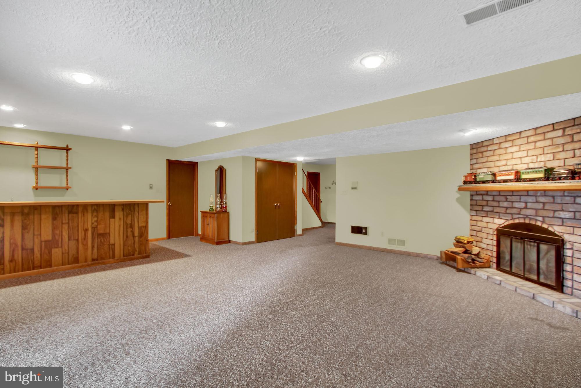 PENN OAKS - Residential