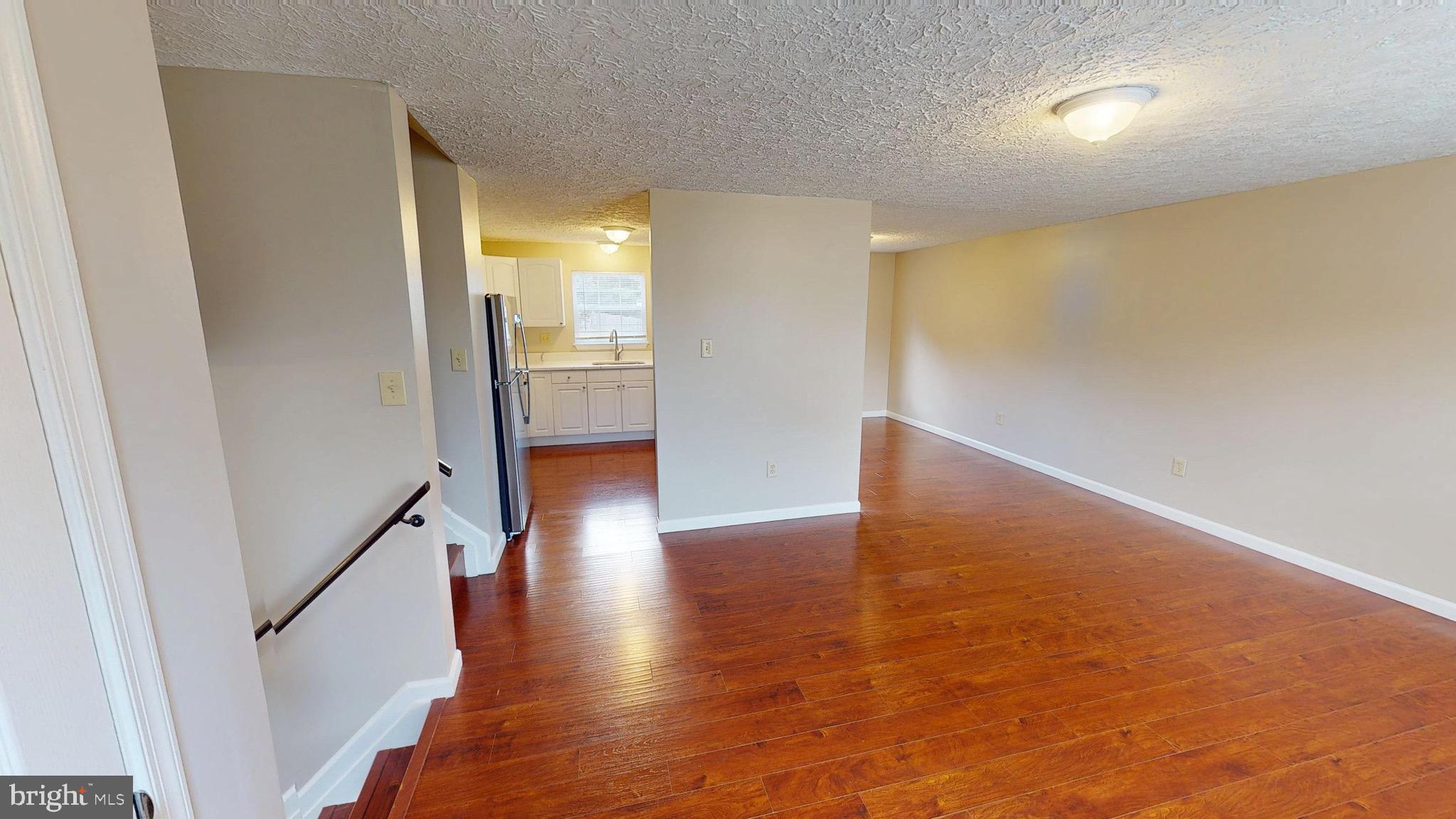 1180 BANNISTER CIRCLE