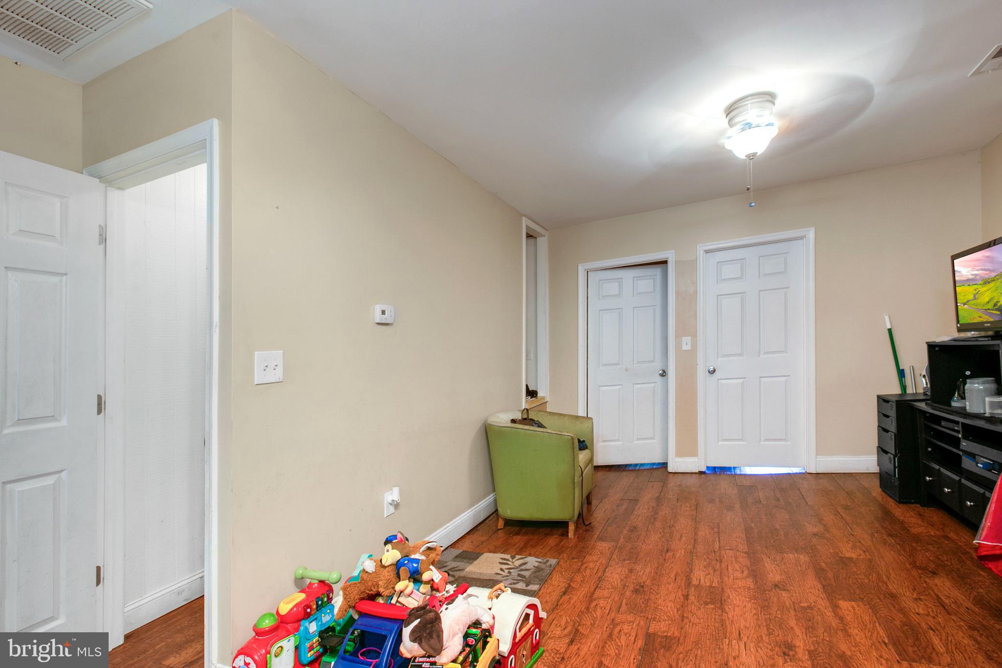 HIGHLANDTOWN - Residential