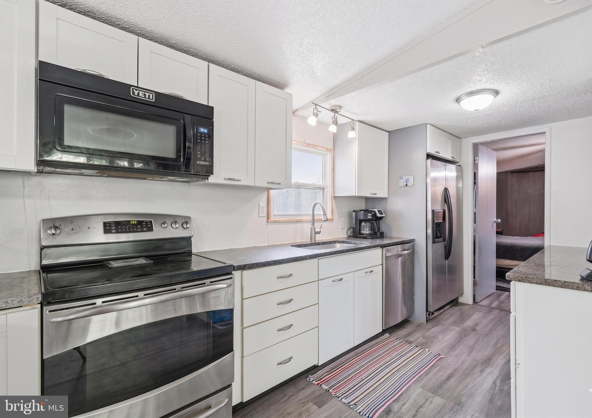 BEAVER LODGE ESTATES - Residential