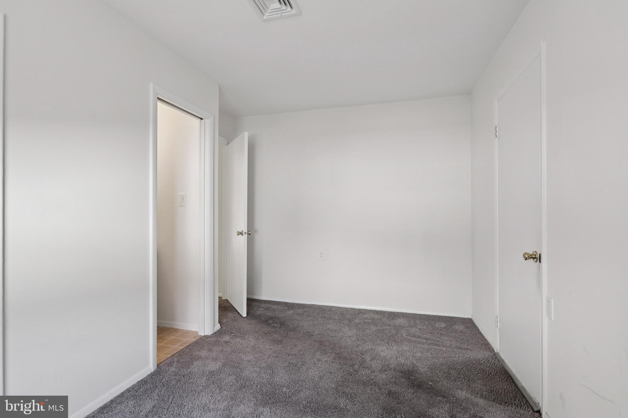 HOLIDAY CITY - BERKELEY - Residential