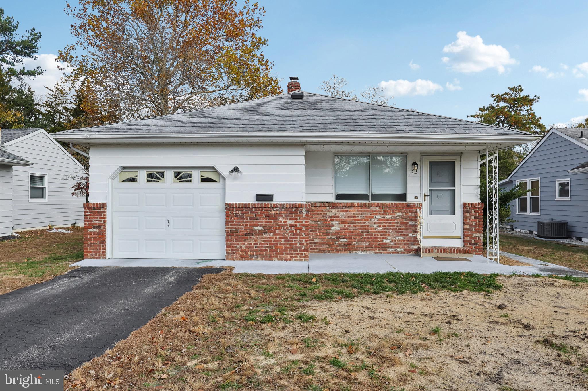 HOLIDAY CITY - BERKELEY - Residential