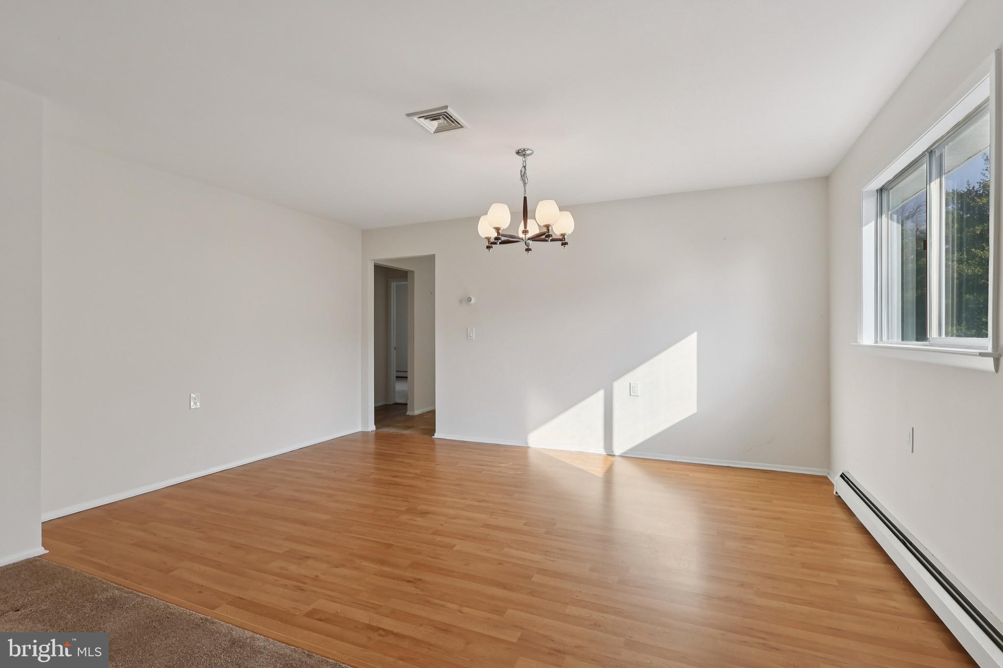 HOLIDAY CITY - BERKELEY - Residential