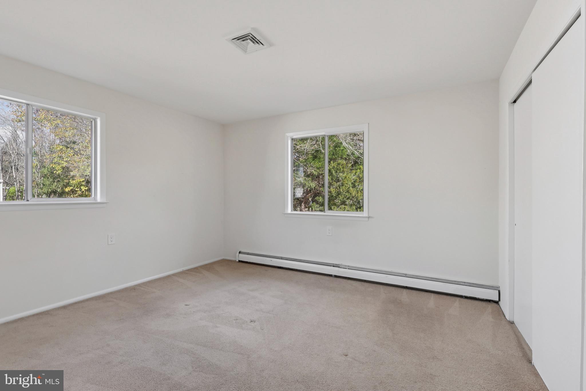 HOLIDAY CITY - BERKELEY - Residential