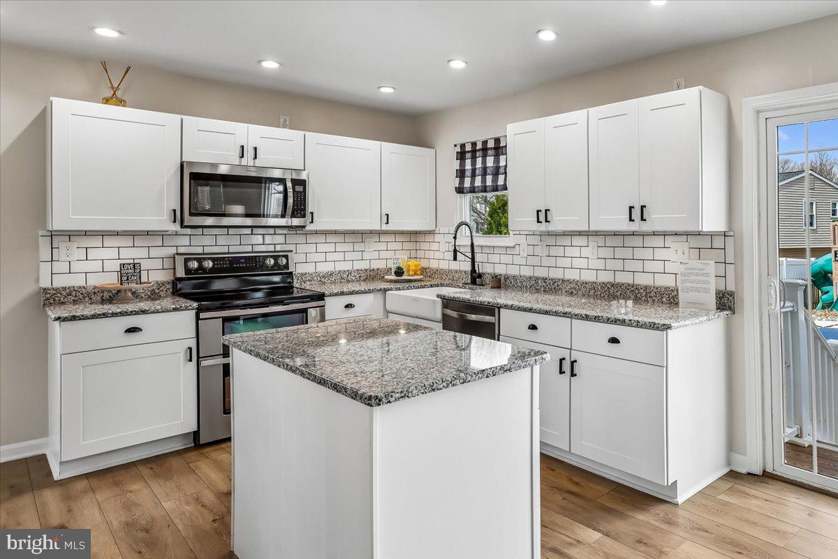 AMBERLY - Residential