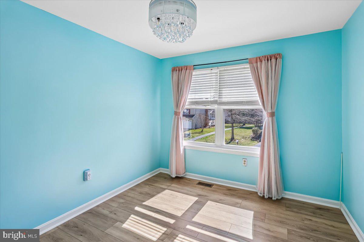 AMBERLY - Residential