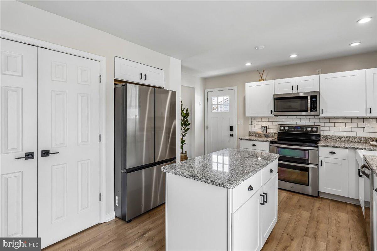 AMBERLY - Residential