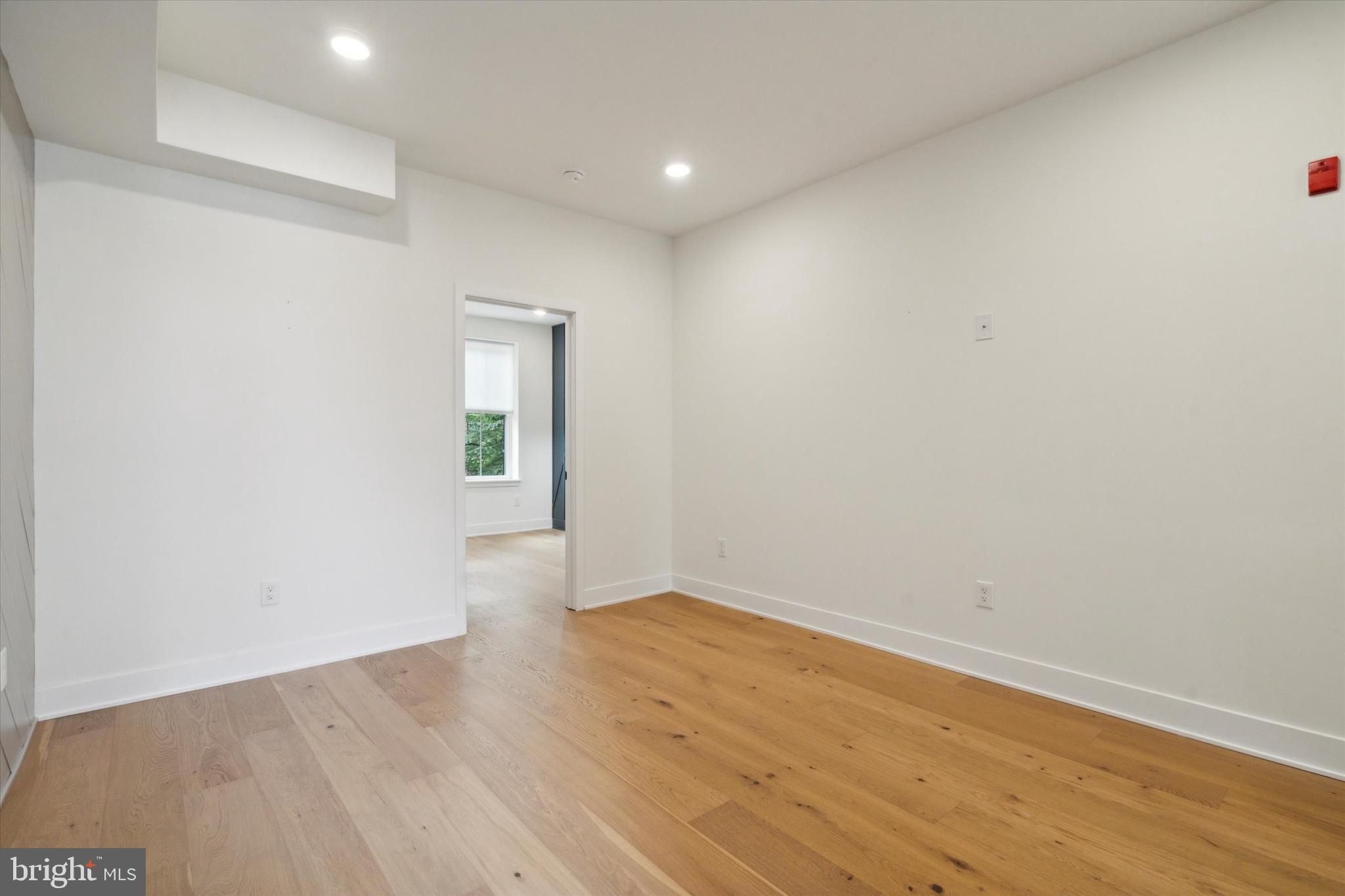 FAIRMOUNT - Residential Lease