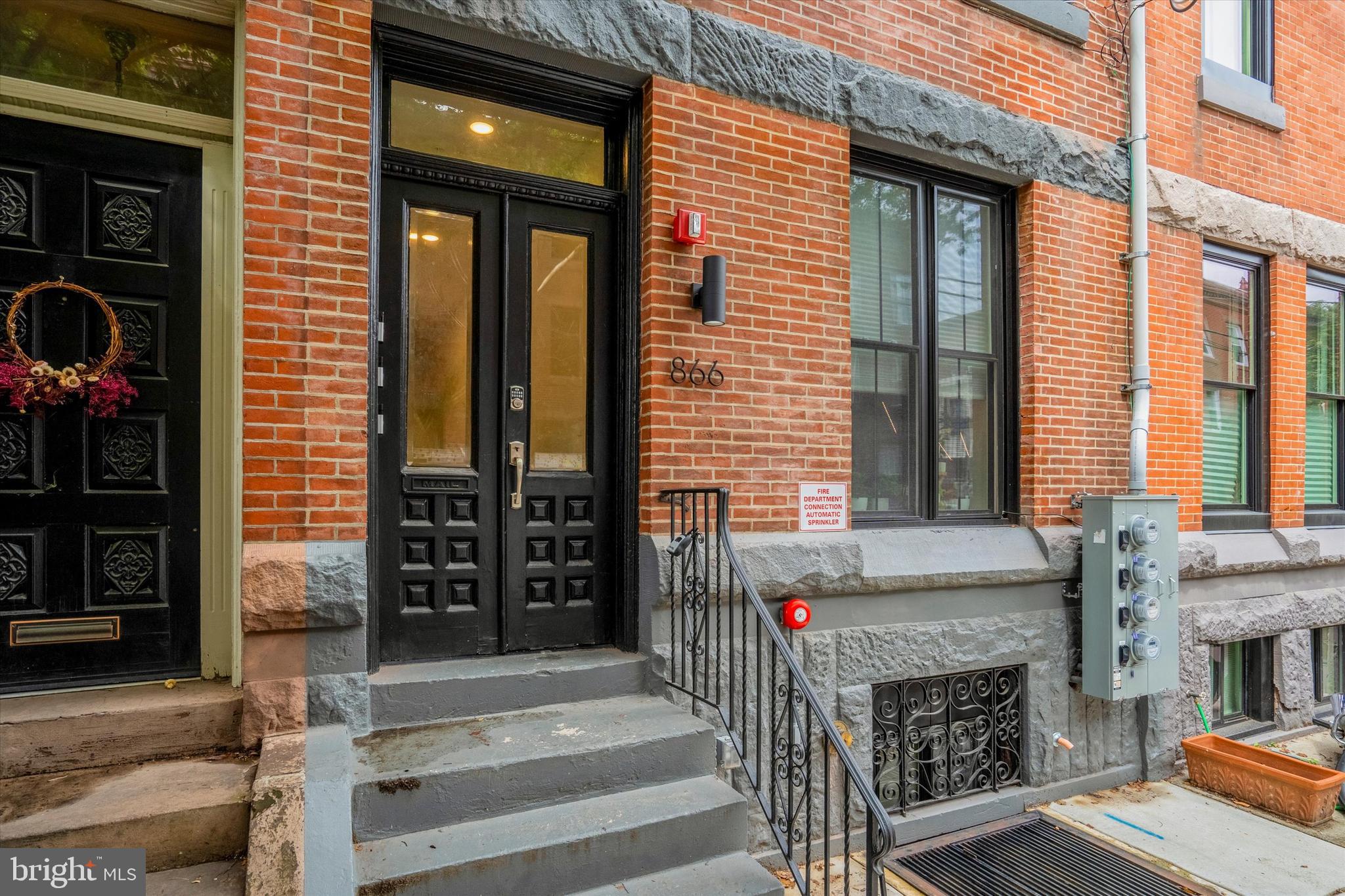 FAIRMOUNT - Residential Lease